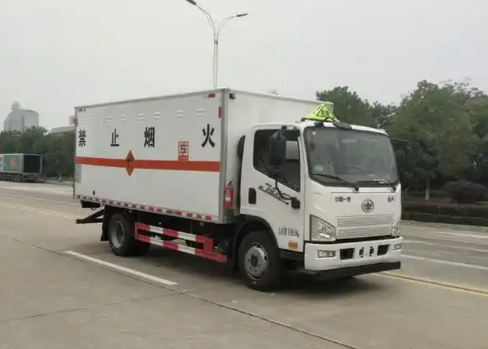 尉犁爆破器材运输车可以上高速吗？